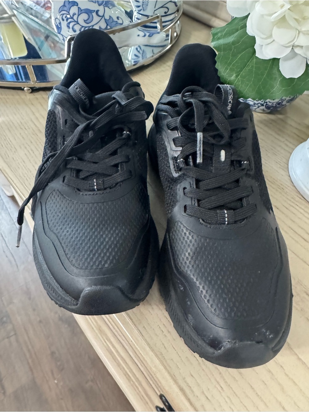 Black womens Athletic Sneakers -